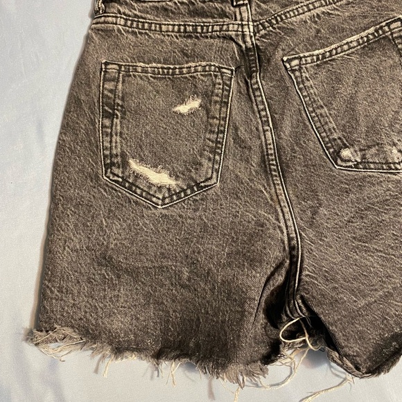 Zara Distressed Jean Shorts High-Waisted - Picture 11 of 15